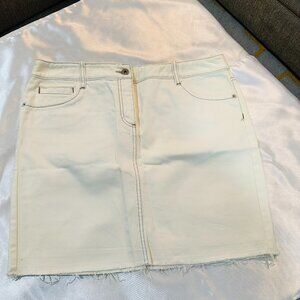 New Ann Taylor Loft Cream-Colored Denim Mini, Size 10 (NWOT)